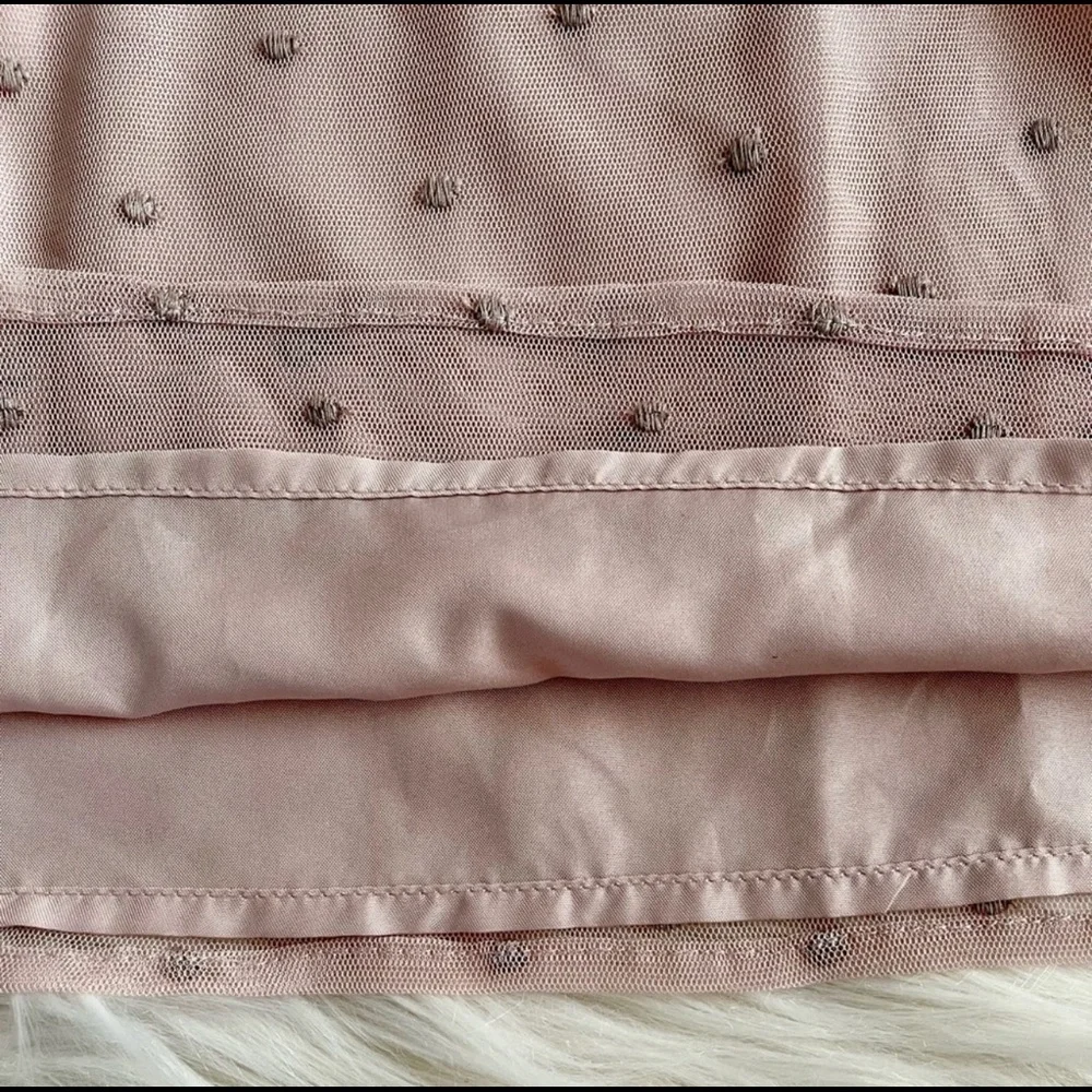 BB Dakota Women’s Sleeveless Roslyn Embroidered Dotted Mesh Pink Top EUC Size S - Picture 7 of 9